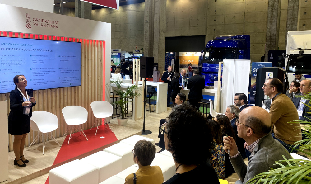 🚌¡20 años de innovación en movilidad! 

Parc Tecnològic Paterna @entidadPTV comparte su experiencia en el eMobility World Congress, destacando avances y estrategias para una movilidad sostenible. 

apte.org/egm-parc-tecno…

#LosParquesAportan #eMobility #InnovaciónEuropea