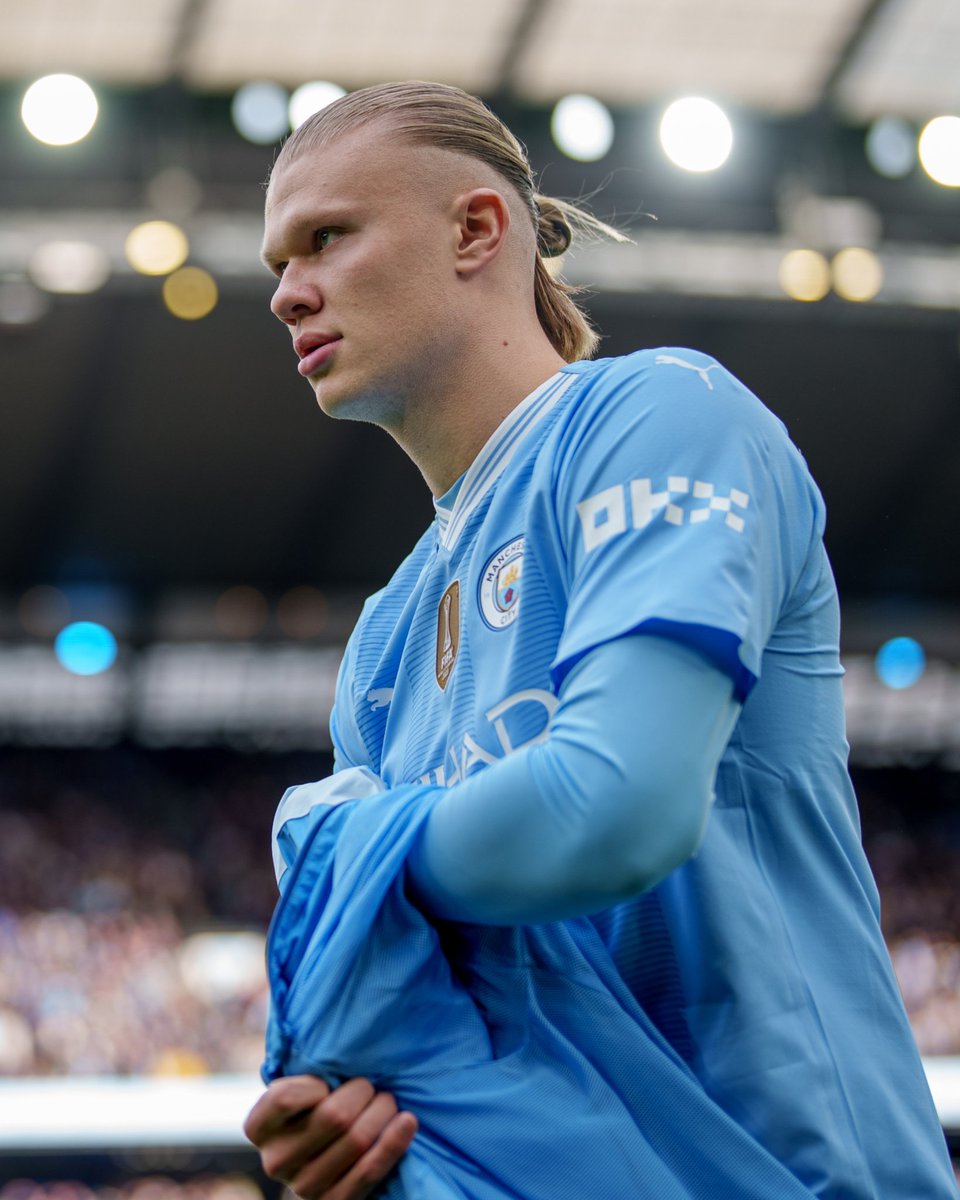 TeamHaaland9's tweet photo. 📊 The stats of @erling since the start of this professional career ⬇️

Norway ➡️ 27 Goals in 29 Games
Salzburg ➡️ 29 Goals in 27 Games
Dortmund ➡️ 86 Goals in 89 Games
Man City ➡️ 80 Goals in 84 Games

The Cyborg 🤖 https://t.co/2rejfftrFK