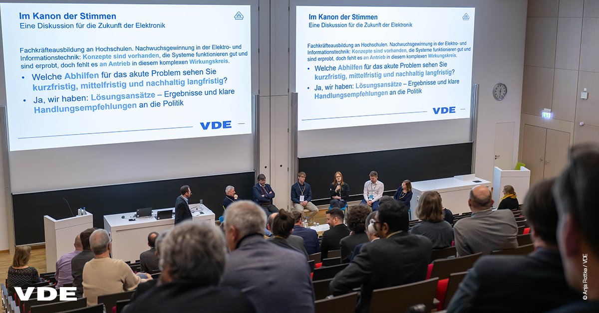VDE_Group's tweet image. Die Fachtagung &quot;#Mikroelektronik-Forschung in Deutschland: von den Grundlagen zur Anwendung&quot; fand Ende Februar in Dresden statt und brachte Vertreter*innen aus Hochschulen und #Industrie zusammen, um Trends, Chancen und Herausforderungen in der Nachwuchsförderung zu diskutieren.