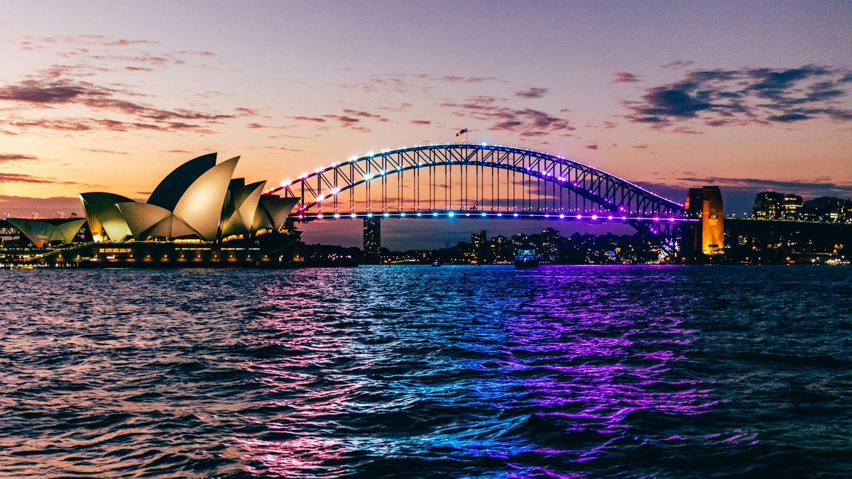 Harbor Bridge....
.
.
.
.
#sydney #australia #harbourbridge #sunset #melbourne #australiagram #australianmade #australianartist #australiaday #qld #brisbanecity #perth #newsouthwales #Adelaide #goldcoast