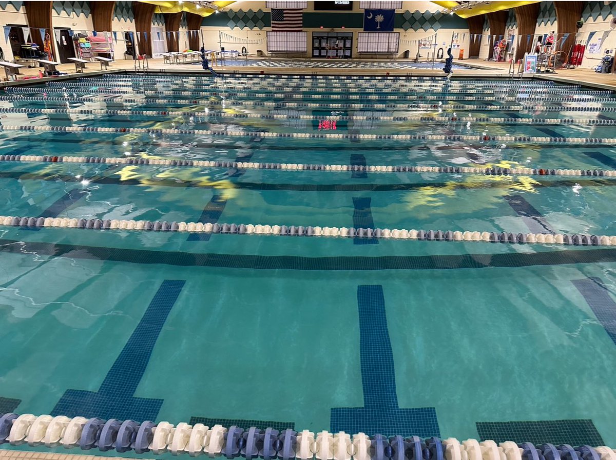 💦We can already smell the Chlorine! Spring Conditioning starts tonight! Meet us on deck at 6pm, feet hit the water at 6:15pm! Go Bearcats! #togetherwewin 💪🏼🐾💦 @RHBearcats @OzzieAhl2 @RockHillSchools @Coach_JDuncan @CherylReinke