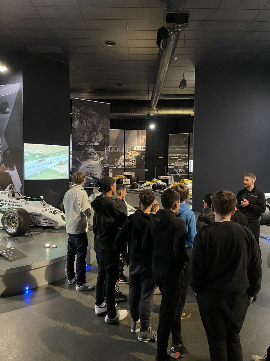 Group 1 onto one of the biggest collection of F1 cars!