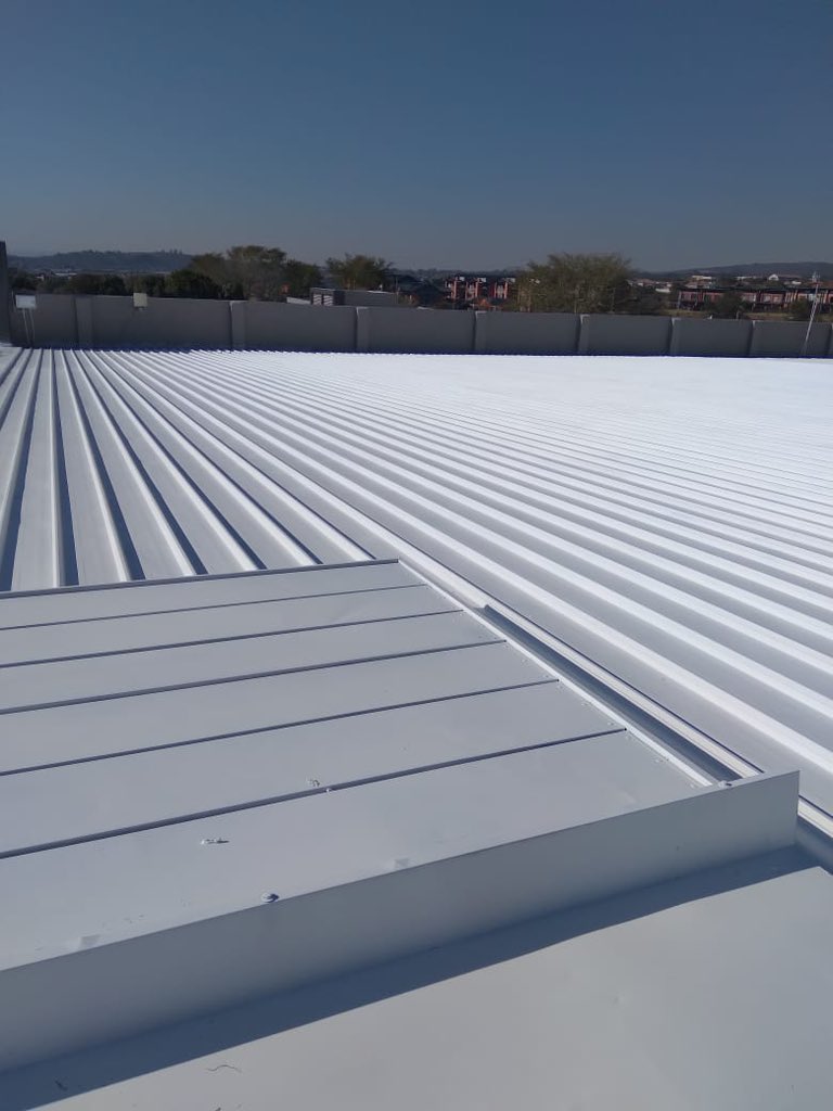 SpecialityCo's tweet photo. Commercial Roof Waterproofing and Painting done professionally in Pretoria and Centurion.

#OutDoorWarehouse in #Silverlakes

Leaking Roof?

No More Drips💧No More Leaks 💦

      Contact Us Today.

🌍 https://t.co/YIJyr3R7AQ
📧 info@waterproofmyroof.co.za
📞 074 348 6420 https://t.co/B5nG565Es8