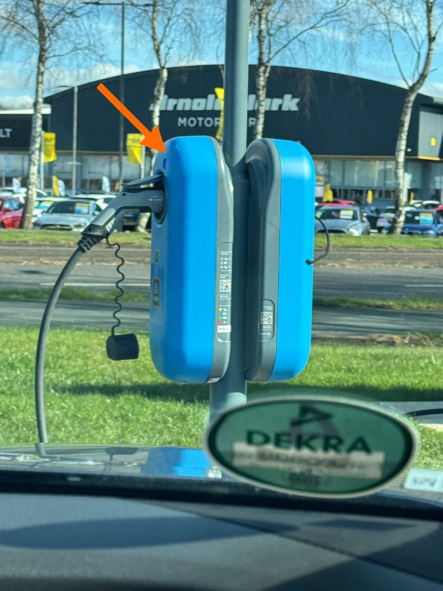 Using <a href="/AldiUK/">Aldi Stores UK</a> EV charger - either use QR code on charger or if you have a shell RFID card just tap it on this corner to start and stop