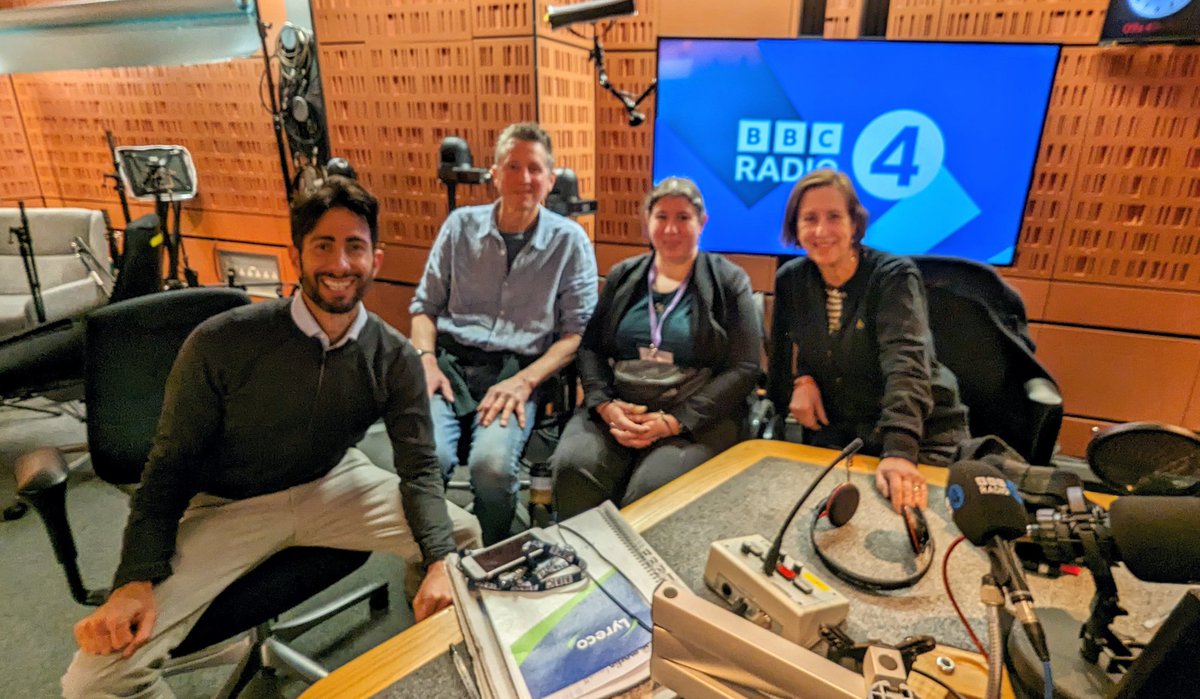 Such a pleasure to be a guest this morning on BBC Radio 4's Start the Week with @KirstyWark along with Kelsey (@plantpollinator) and William (@willmilliken), discussing the intrigue of the plant world and why - in a changing world - plants matter.