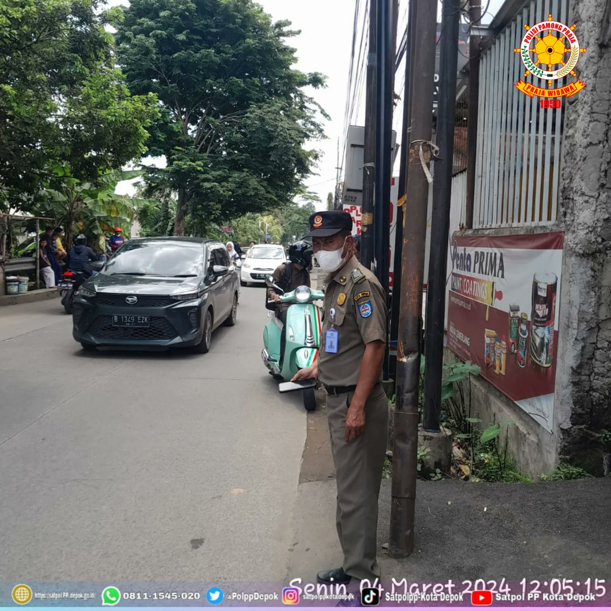 Senin, 4 Maret 2024.
Tim BKO Satpol PP Kecamatan Cipayung menindaklanjuti laporan masyarakat terkait temuan seorang warga yang meninggal dunia, selanjutnya tim mendatangi lokasi dan melakukan pengamanan diarea tsb.