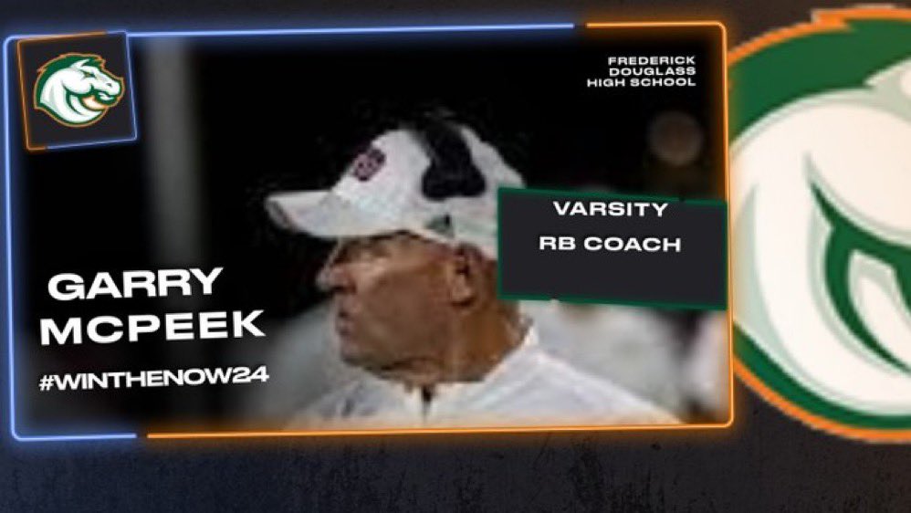 coachnatemcpeek's tweet photo. Varsity @FDouglassFB offensive staff
@FDHSCoachHarris OC/QB
@CoachJay_15 WR
@g_mcpeek RB
Coach Pack:TE
Myself:OL
As always it's SPECIAL to be a BRONCO!
#WINTHENOW24 https://t.co/wd92DYwjqg