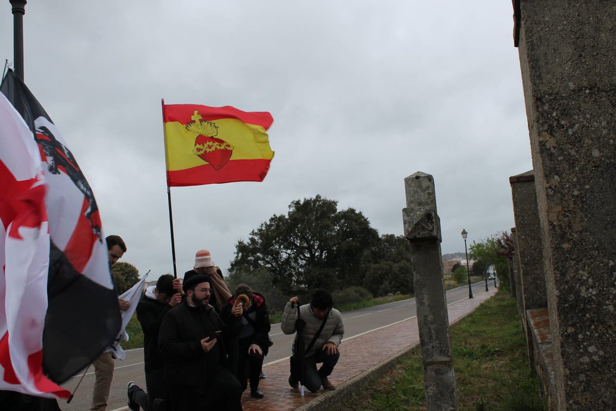 FTraditionis's tweet photo. El sábado 2 de marzo Forum Traditionis peregrinó al Santuario de Nuestra Señora de la Montaña con motivo del año jubilar y el centenario de la Coronación de la Virgen de la Montaña. https://t.co/TrpAeeoLmC