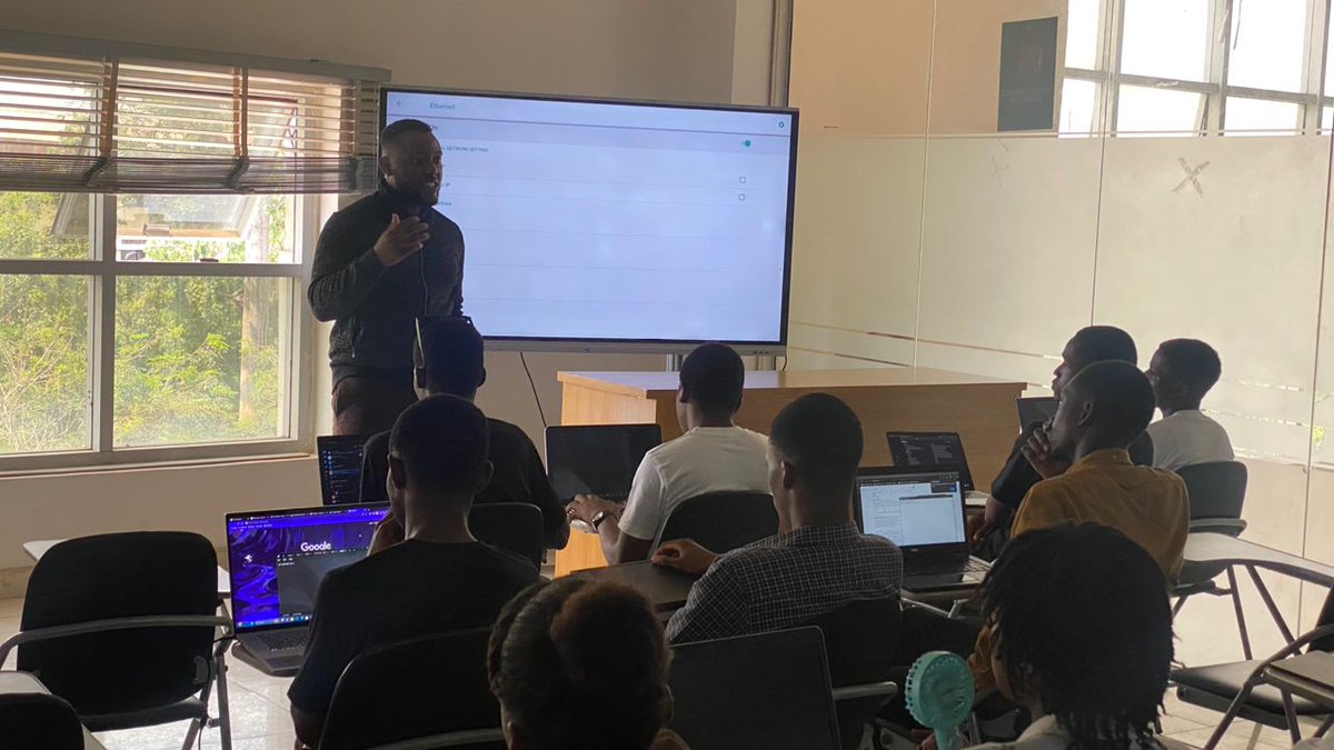 icphub_NG's tweet image. Day 1 of the #ICP #ICode has officially kicked off at @CUHEBRON with an ongoing bootcamp for #devs. 

@ICPHUBS