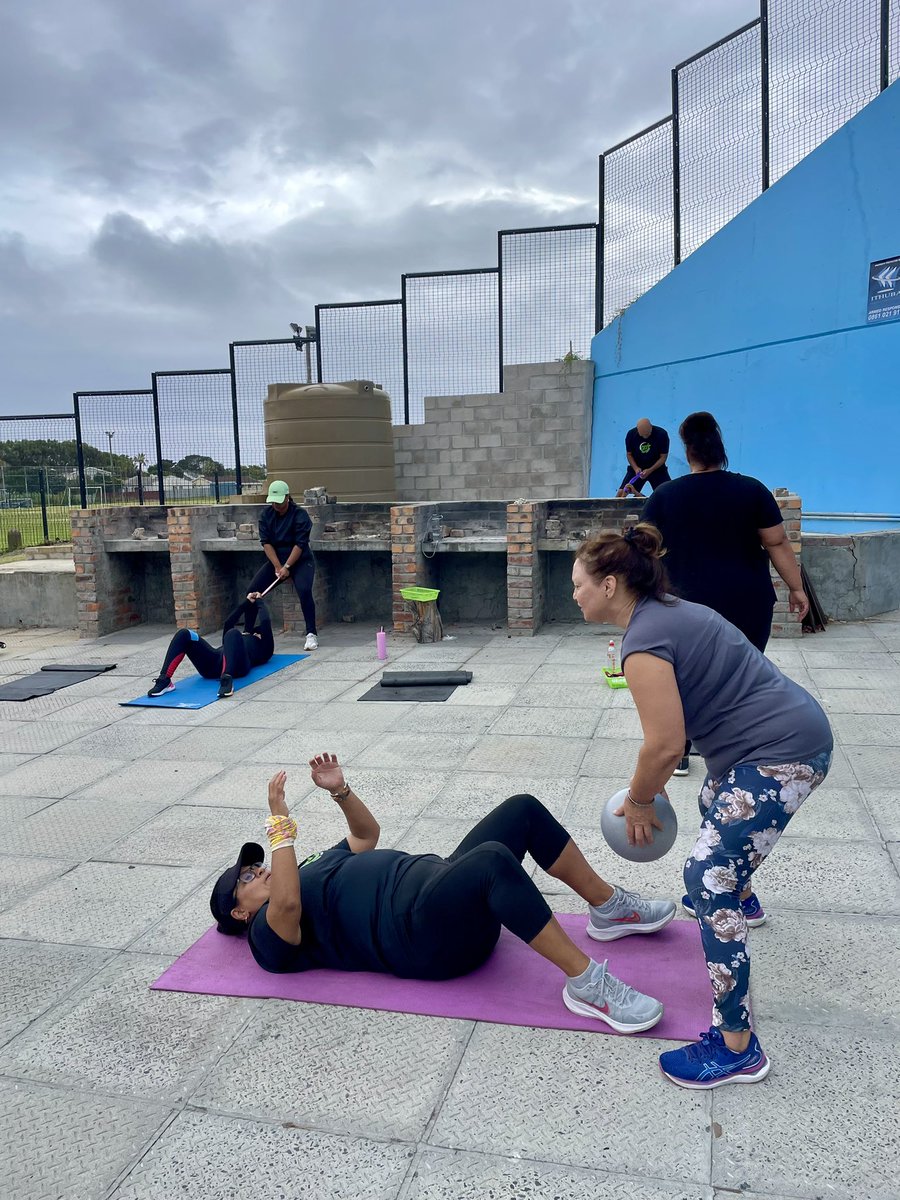 ddjtraining's tweet photo. Always a great vibe at our MORNING FITCLUB 💚🔥
A fun and engaging workout to start the new month!
Registration for March officially open if you’d like to join us! WhatsApp 0780089331 to book your spot! 😊📲
#fitness
#fun
#wellness
#healthylifestyle
#ddjtraining https://t.co/PckG46g4Rs