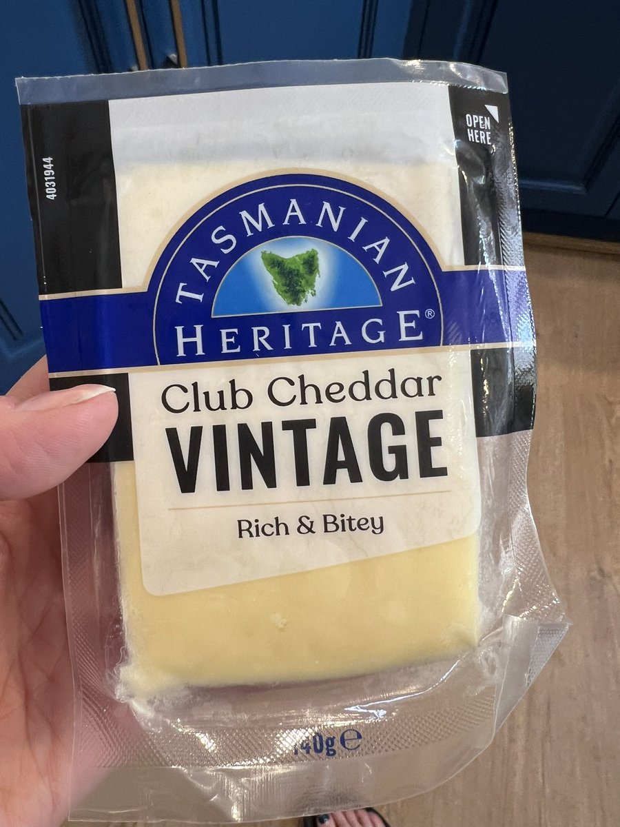 L i t t l e s t tweet media