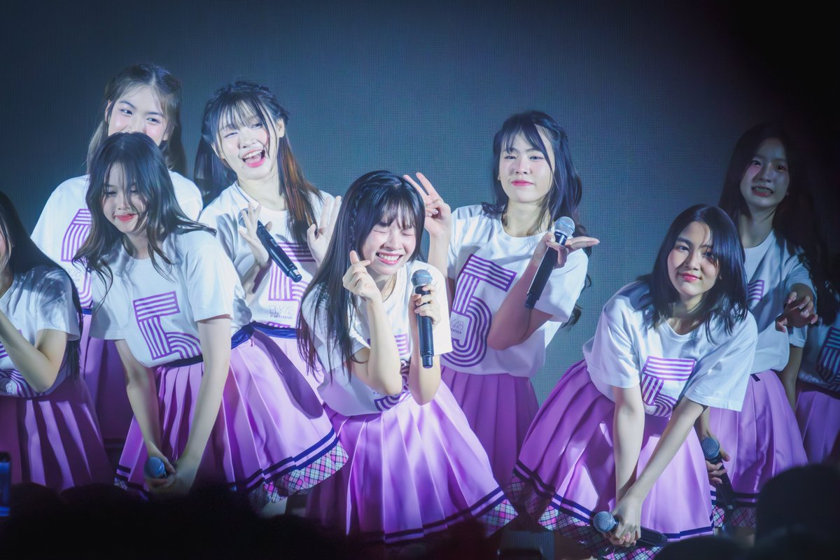 SaonoiBNK48THFC's tweet photo. Back to 22.02.2024 ✨
BNK48 16th SINGLE FIRST PERFORMANCE

#SaonoiBNK48 #BNK48
#BNK485thGeneration
#BabyTigerCave https://t.co/P3kivsYcK7