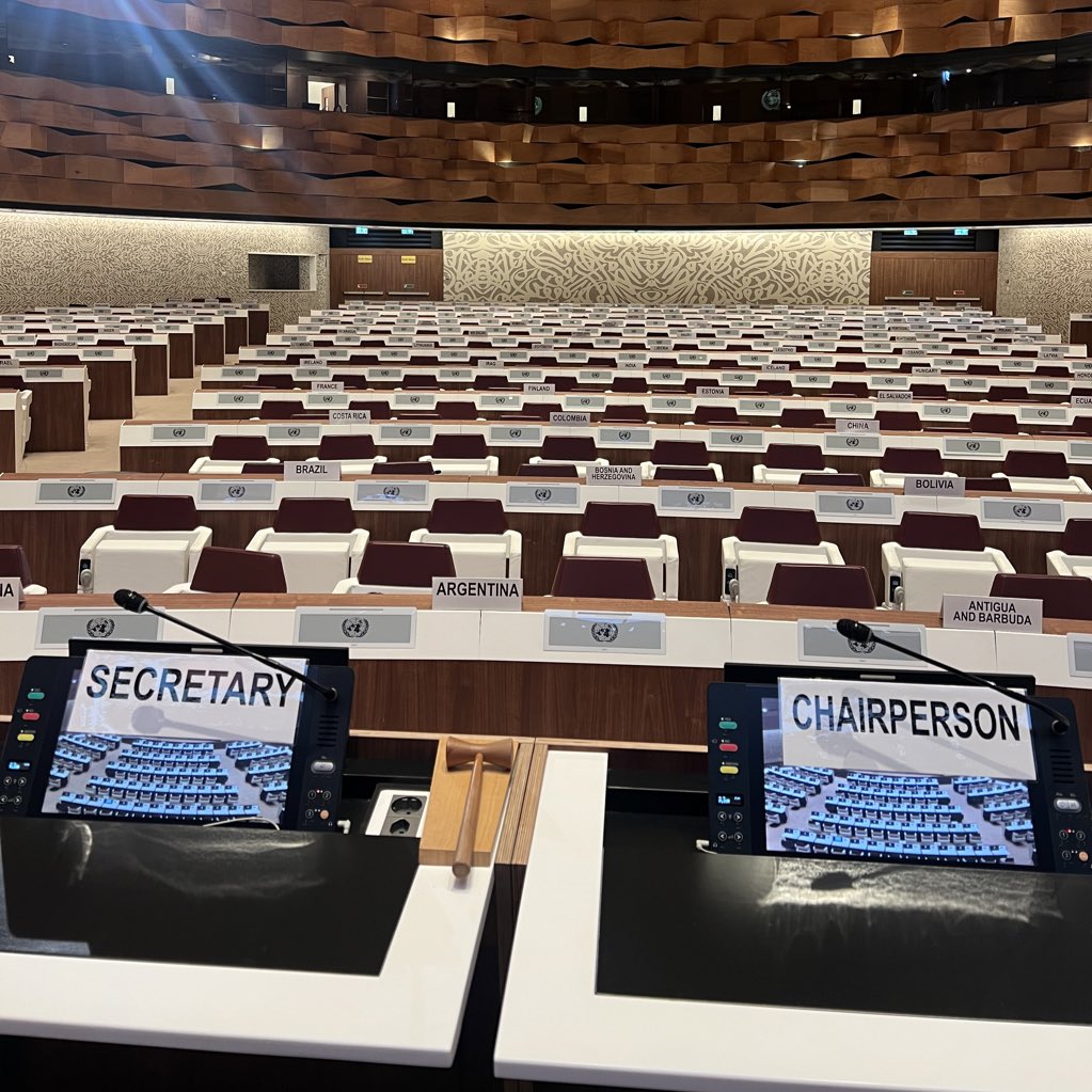 The first 2024 session of the GGE on LAWS, chaired by Ambassador Robert in den Bosch of the Kingdom of the Netherlands, will take place this week in Geneva. 🇺🇳

▶️ You can follow the exchanges on @UNWebTV: webtv.un.org/en. 

#disarmament #GGEonLAWS #CCWUN