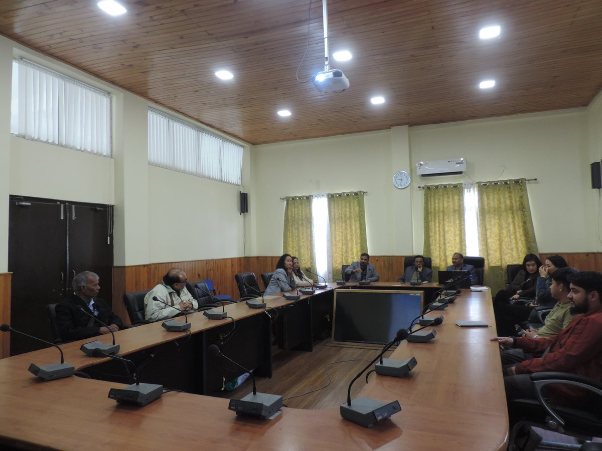 STPIGangtok's tweet photo. @STPIGangtok OIC conducted an Outreach at Conference hall of Udyog Bhawan, Commerce & Industries Dept. Govt. of Sikkim where advantages of #AssamAgTechOCP were explained which provides a vibrant platform for Agri-entrepreneurs/Start-ups & budding FPCs.
@arvindtw https://t.co/1k79Mym3la
