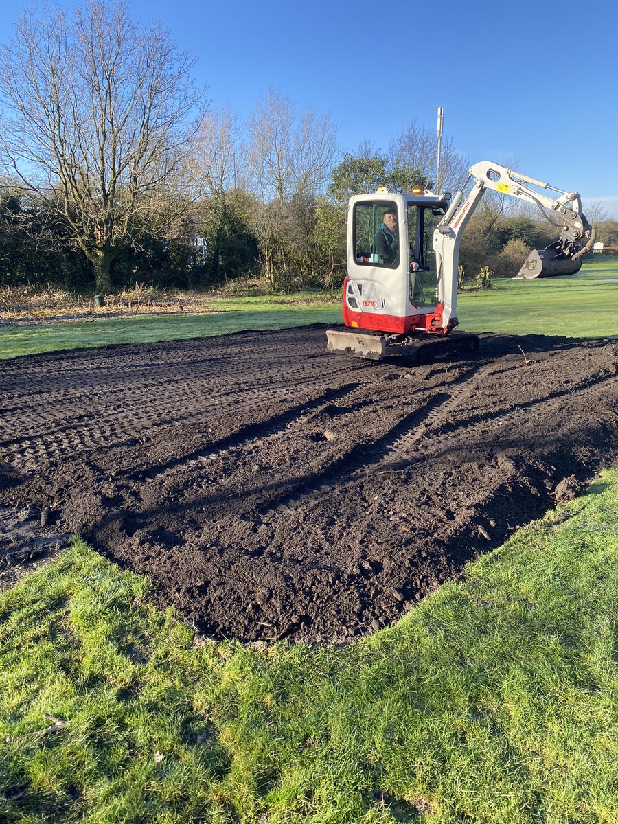 hookes's tweet image. @DiggerduncTPL building the new 14th tee @DentonGolfClub