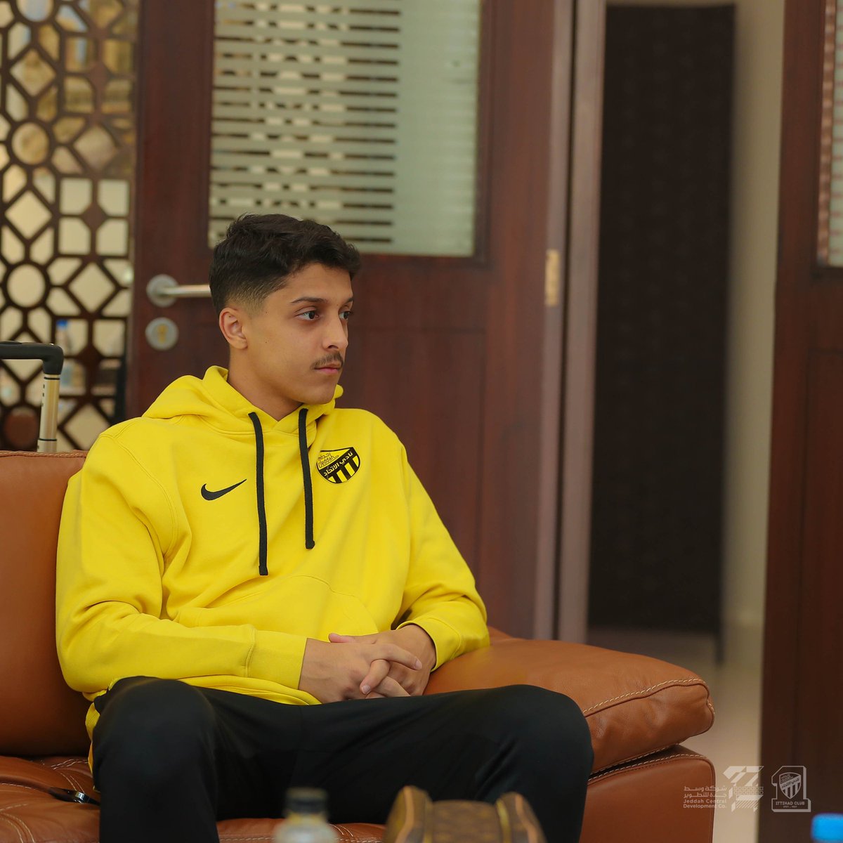 ittihad_en's tweet photo. To Riyadh 🛫💛 https://t.co/6O1SPHQmkK