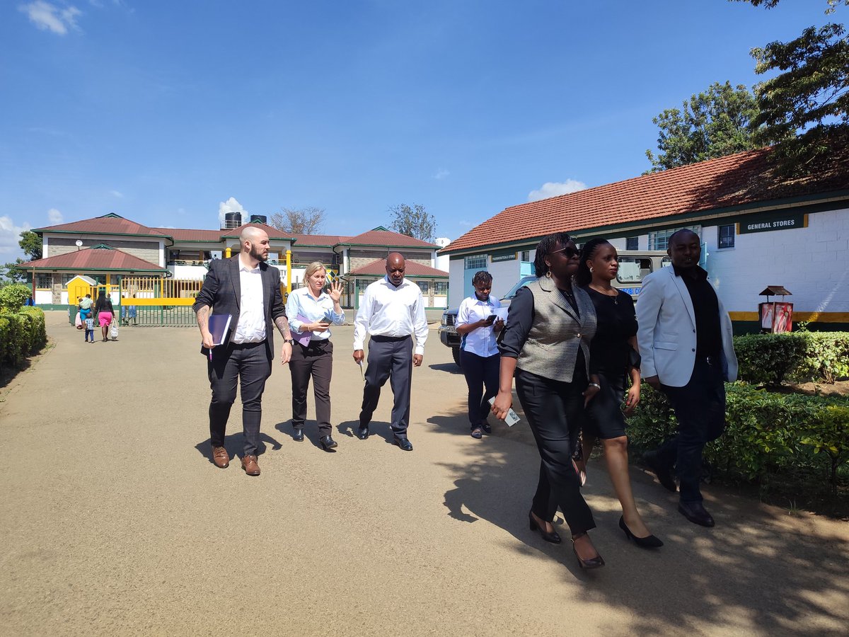 Currently at @Mbagathihosp  with @THETlinks @CW_Pharmacists @ECSA_HC @MOH_Kenya on official visit on the progress of @CwPAMS_AMS_ke project.

#CwPAMS
#AntimicrobialStewardship