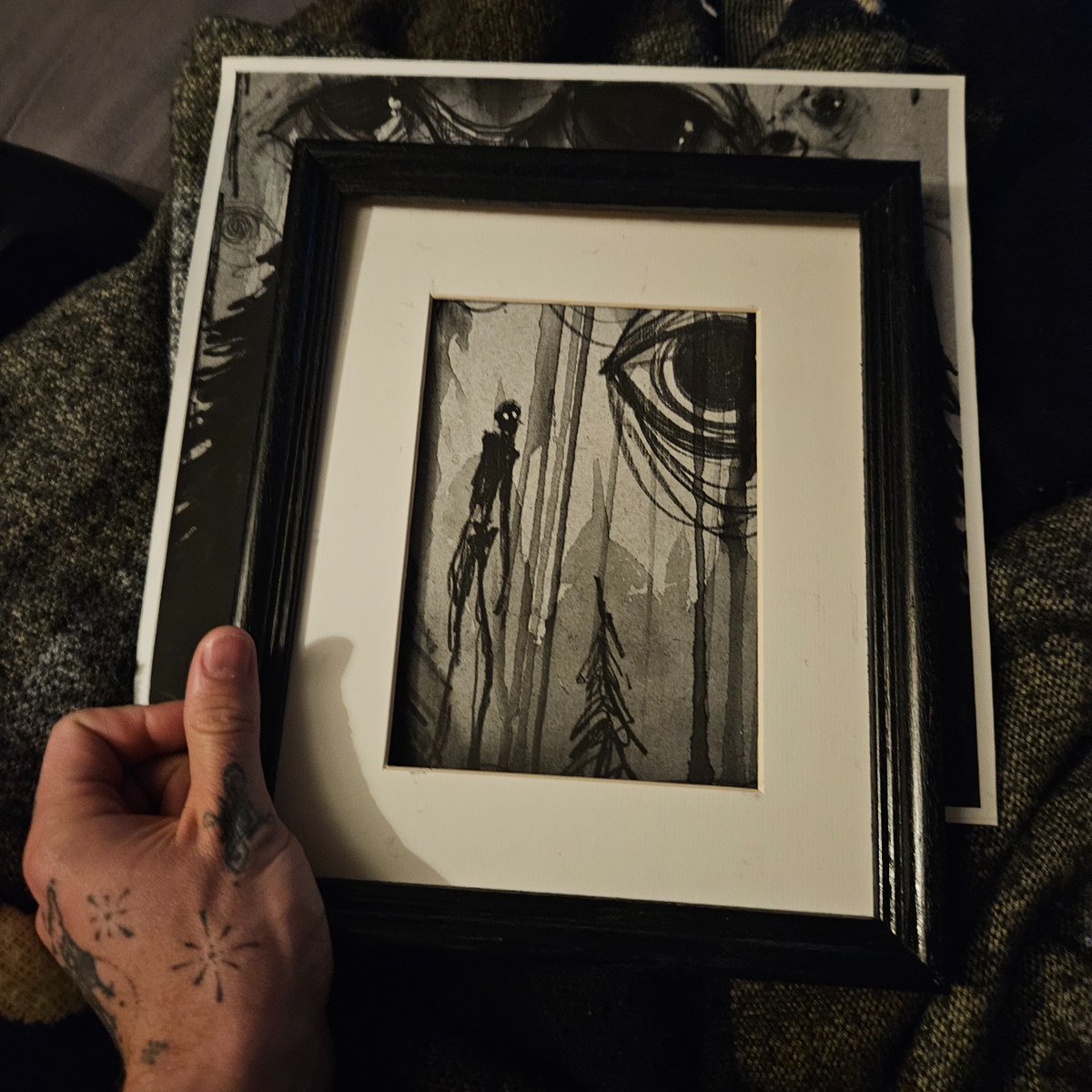 Needa hit the thrift for more frames