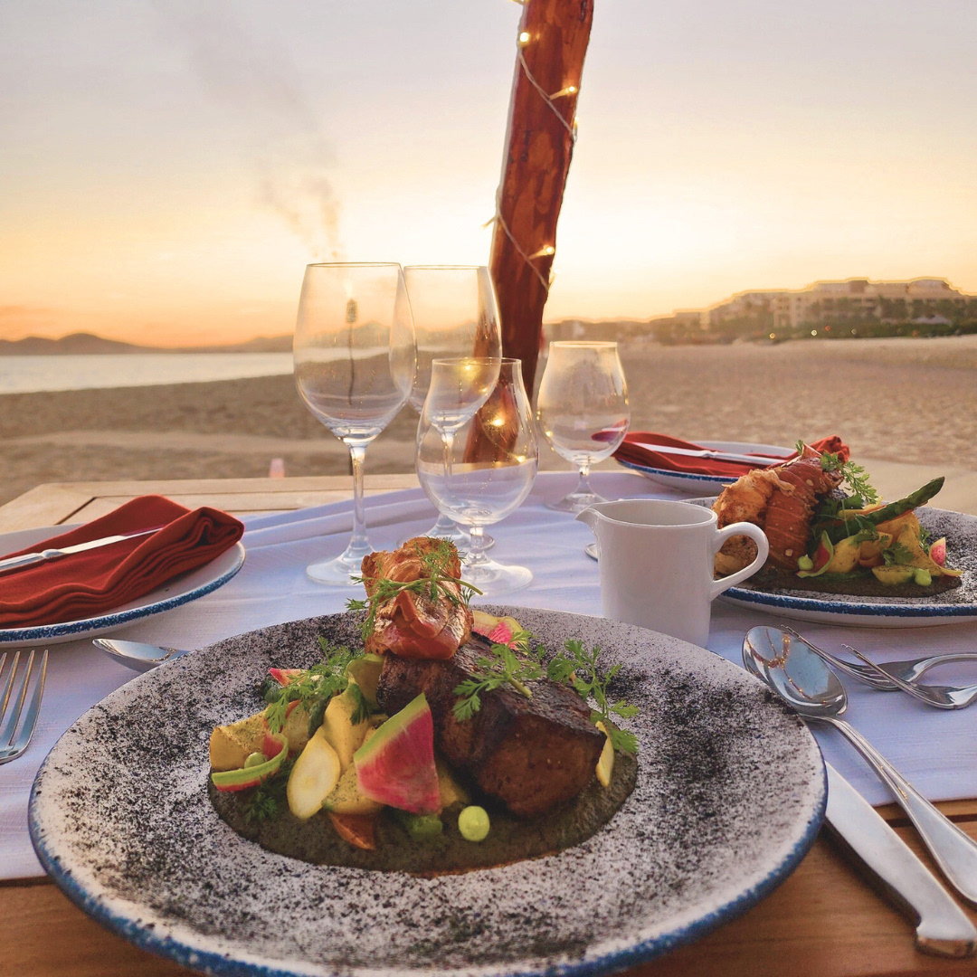 Savor the taste of paradise with oceanfront dining at #ZoëtryCasaDelMar. 
Let the sea breeze and stunning views elevate your dining experience. spr.ly/6019XRbvX