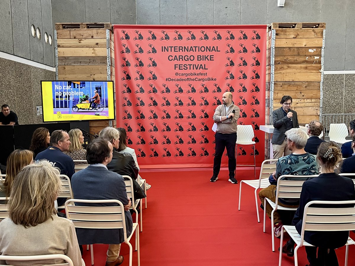 Dutch Cycling Embassy tweet media