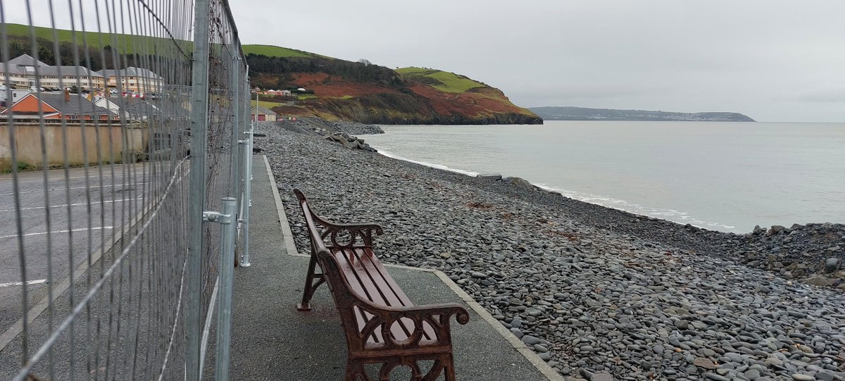 The first delivery of rocks from Norway have started to arrive for the Aberaeron Coastal Defence Scheme.
These are 3-10 tonne boulders and essential for the core rock breakwater extending from the north pier

More information: ceredigion.gov.uk/resident/coast…