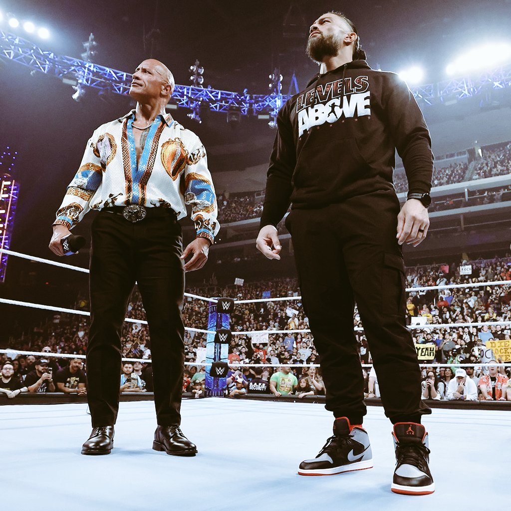 How greatness looks like ☝🏻🥵

The Samoan's rulling the wrestlingnation ☝🏻

#RomanReigns 
#TheRock 
#TheBloodline