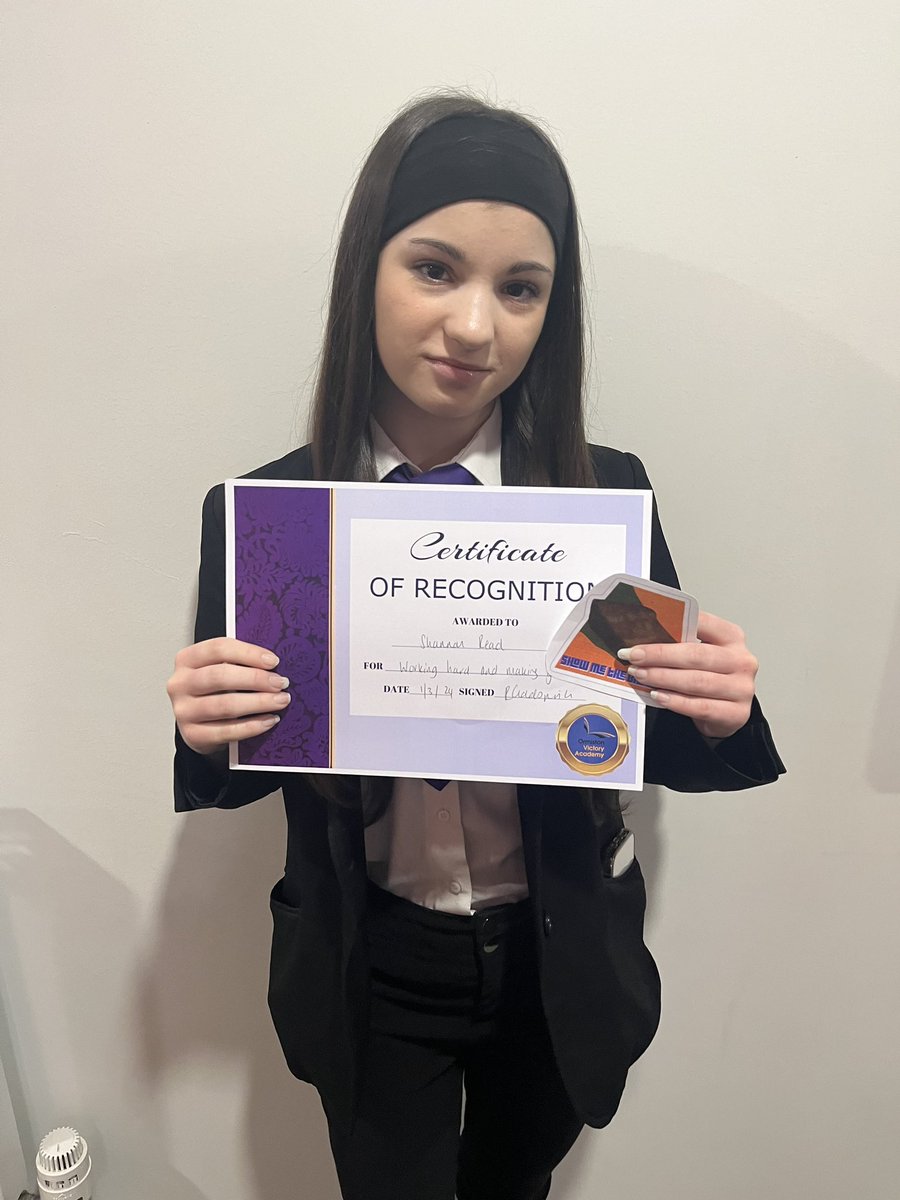 VictoryAcad's tweet photo. Year 11 sweet treat Friday: Gabriella for having an excellent behaviour record
Eyad for getting the best scores in the UKMT maths challenge; Shannon for working hard and making lots of progress; Kye for having an excellent behaviour record;Melvin Matos for great progress in maths https://t.co/Vxcif6cV8K