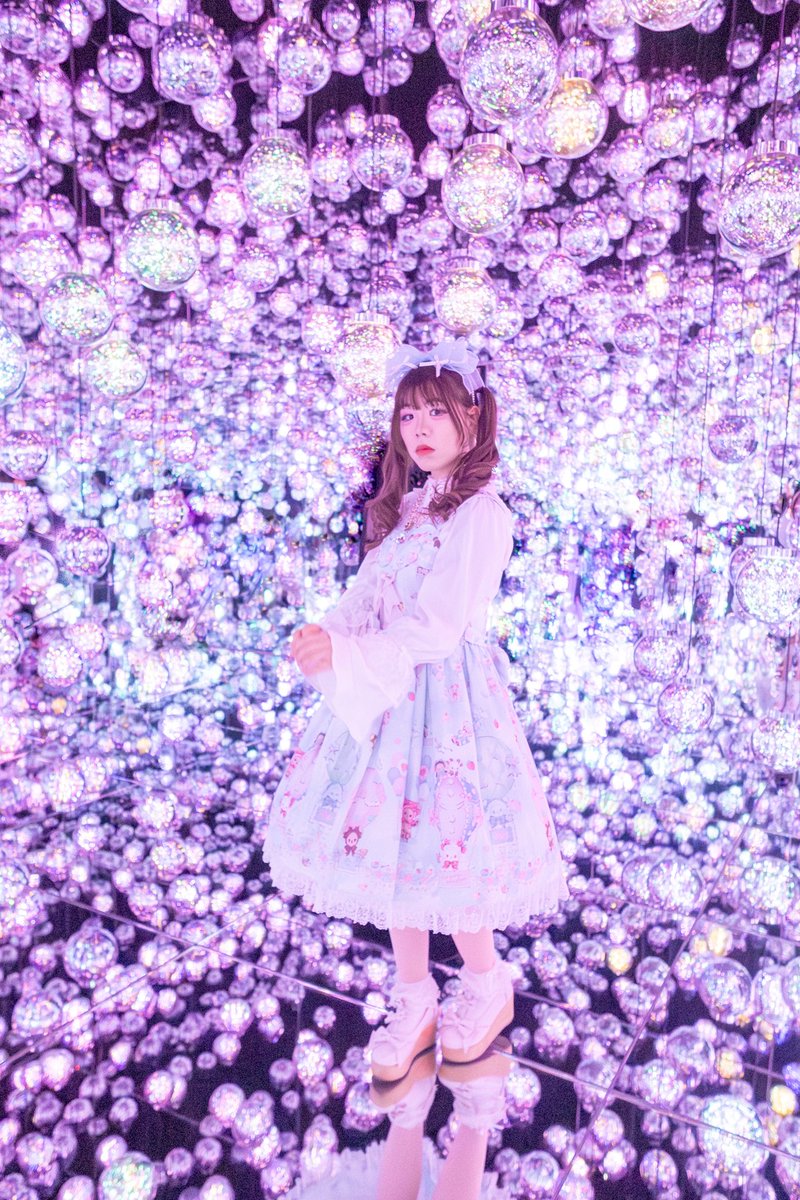 Aiupa1's tweet image. チームラボボーダレス麻布台ヒルズ🫧

model：しおしお

#teamLabBorderless
#チームラボボーダレス