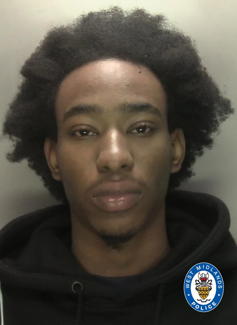 #OpTarget | A teenage gang member has been jailed for five years after we found a loaded handgun in the bedroom of his #Birmingham house.

It's part of our ongoing work to tackle serious and organised crime in the West Midlands.

Get the full story 👉 orlo.uk/Jtsbp