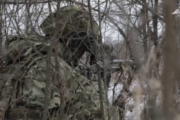 EmilieDefresne's tweet photo. #Rabotino, =>#Zaporojié, combats acharnés à l'initiative des #Russes qui tiennent le sud du village:
Selon #Rogov🇷🇺, les #Russes prennent d'assaut les positions ukrainiennes, alors que #Kiev se targue d'une victoire.
Le centre du village en zone grise est le théâtre des combats. https://t.co/PAzSO7cpoh