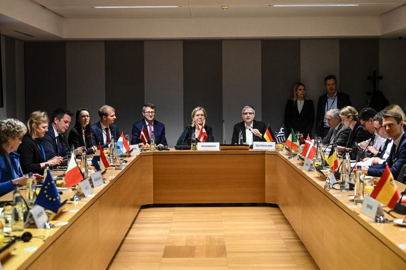 ASdoukou's tweet image. Ahead of today’s #TTE Council, I joined the Friends of Renewables breakfast, hosted by 🇩🇪 @sven_giegold &amp;amp; 🇦🇹 @lgewessler, along with colleagues from 🇩🇰🇮🇪🇮🇹🇱🇺🇲🇹🇳🇱 &amp;amp; 🇵🇹,to coordinate positions in advance of #Energy Council &amp;amp; discuss joint priorities for the next EU legislative term