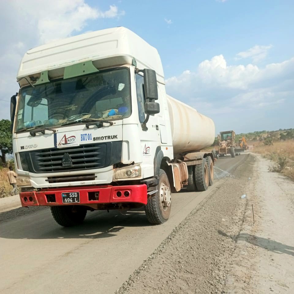 Amoco_group's tweet photo. In addition to corporate growth, Amoco Construction Group is reshaping South Sudan's landscape and society through various projects that improve infrastructure and community wellbeing.
#AmocoGroup #SouthSudan https://t.co/26Jtey3dCv