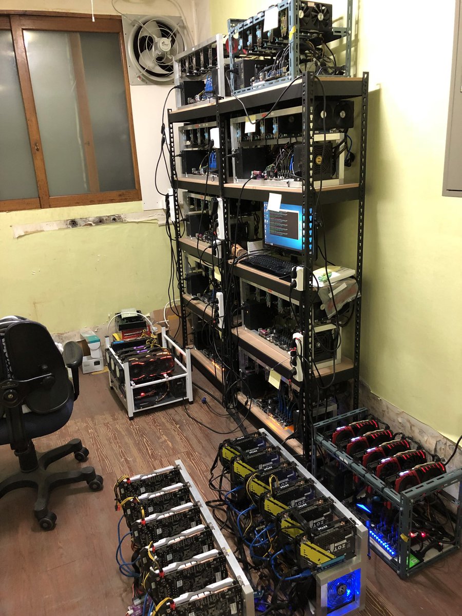 This was my ETH mining factory in 2018.
You can build an OVER mining factory on your personal computer in 2024!
Also, you can run an AVS(Actively Validated Services) on your computer 🤫
<a href="/overprotocol/">Over</a> #OverNode #OverWallet #AVS #Restaking