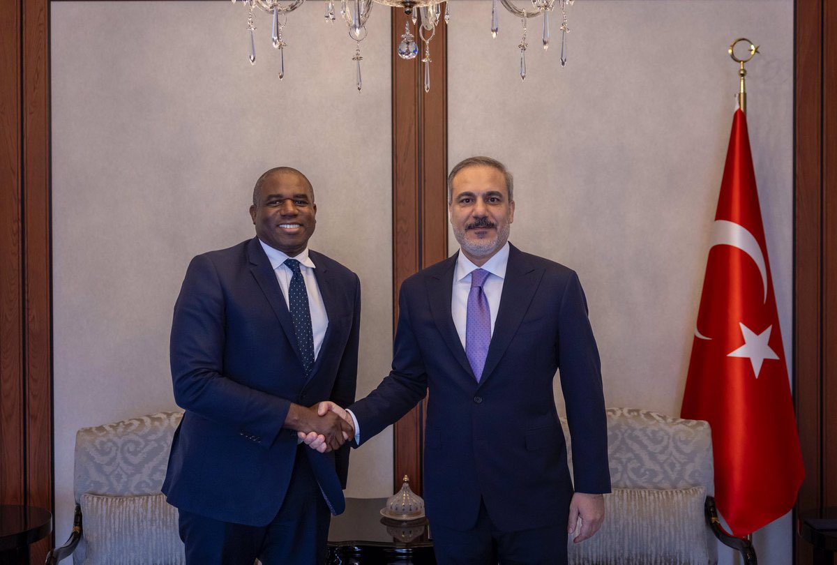 🇹🇷🇬🇧 İngiltere Gölge Dışişleri Bakanı <a href="/DavidLammy/">David Lammy</a> Dışişleri Bakanı Hakan Fidan ile Ankara’da bir araya geldi.