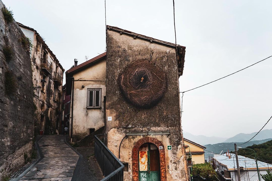 #Streetart by #Groove @ #Mercogliano, Italy, for #aDNAcollective, curat by #MirkoPierri
More pics barbarapicci.com/2024/03/03/str…
#streetartMercogliano #streetartCampania #Campania #streetartitaly #italystreetart #arteurbana #urbanart #murals #muralism #contemporaryart #artecontemporanea