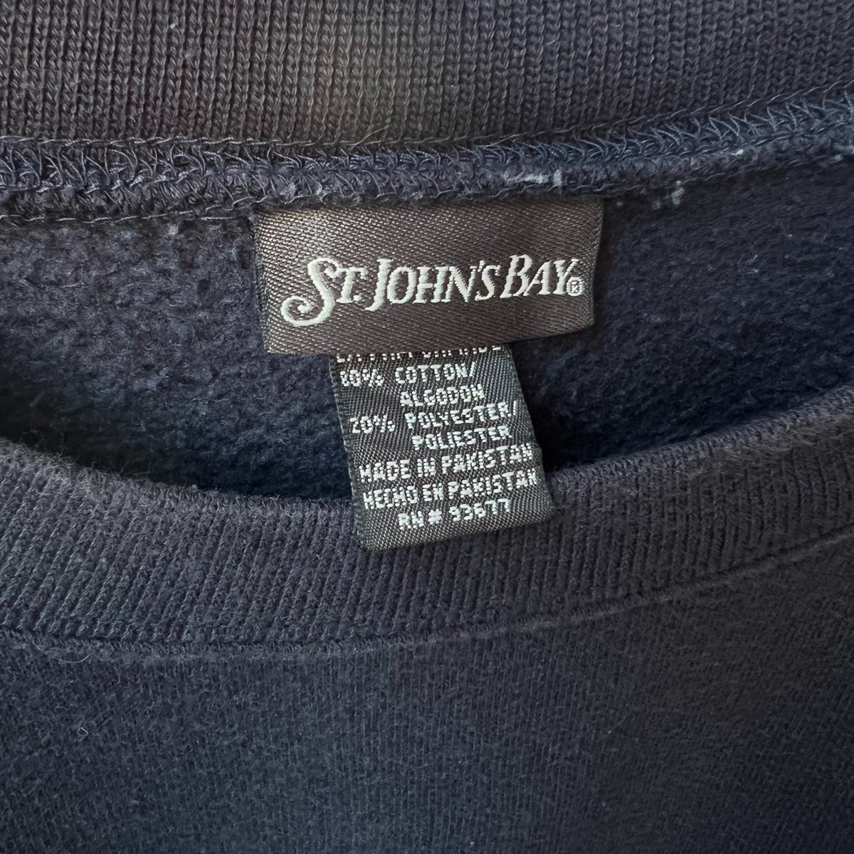 🦊🦊🦊
size XL
¥6,050-
ジョンズベイ、無地、ネイビーです💁‍♀️
#stjohnsbay 
#セントジョンズベイ
#FBTSHOP
#学芸大学