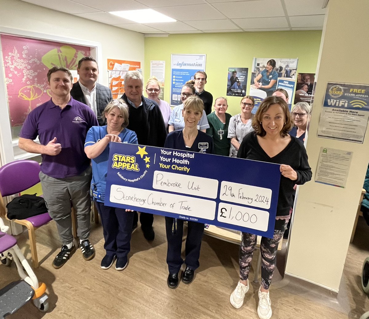 A big thank you to @StonehengeCOT. It was lovely to welcome Chamber members to @SalisburyNHS to present a wonderful donation of £1,000 to our Pembroke Unit Fund which will help support projects like these bit.ly/3n2yPcx Read more about the visit bit.ly/3IjUSCq