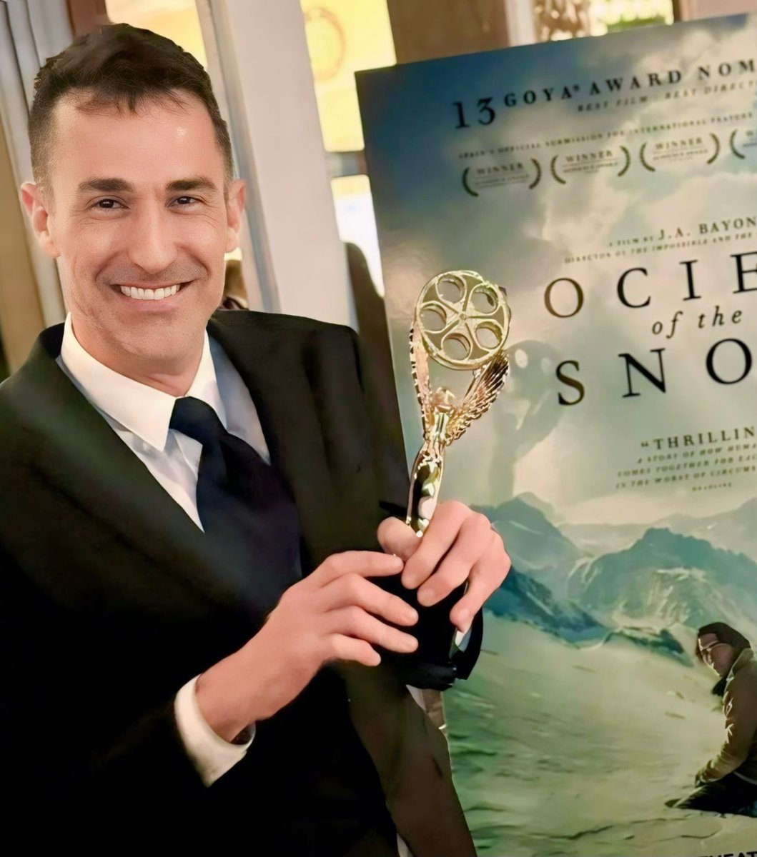 Felicidades a Oriol Tarragó y a todo el equipo de sonido de La Sociedad de la Nieve por el Golden Reel Award al Mejor Montaje de Sonido en una Película Extranjera. Por cierto, @oritarrago y yo llevamos colaborando juntos desde… ¡El Hombre Esponja (2003)! Congratulations to