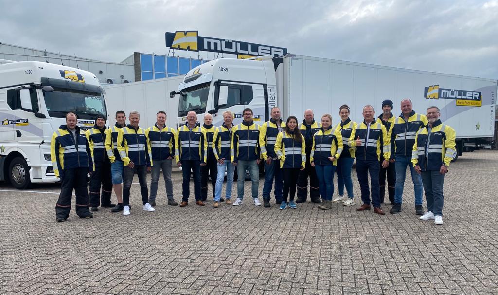 mullerffl's tweet image. Müller Fresh Food Logistics Roelofarendsveen is genomineerd voor de verkiezing Sterkste Schakel Verkiezing Rijnland 2024. 

Stem jij ook op ons? De stembus is geopend van 2 t/m 7 maart: rijnland.sterksteschakel.nl/publieksprijs/