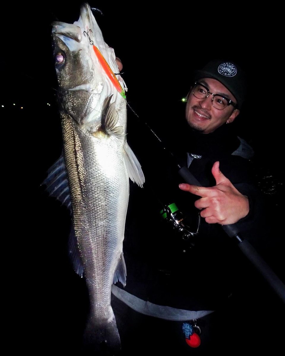 nao_yabuki's tweet image. 【ブログ更新】
今月末発売のスキニーズ88Sを川バチパターンで使った釣行記。
是非ご覧下さい❗️
港湾バチ間に合いますよ🫶🔥

3月発売のスキニーズ88Sも活躍！南風が邪魔だった日のバチ抜け釣行記　 fimosw.com/u/yabuki1991/u…

#fimoブログ
#ポジドライブガレージ
#スキニーズ88S