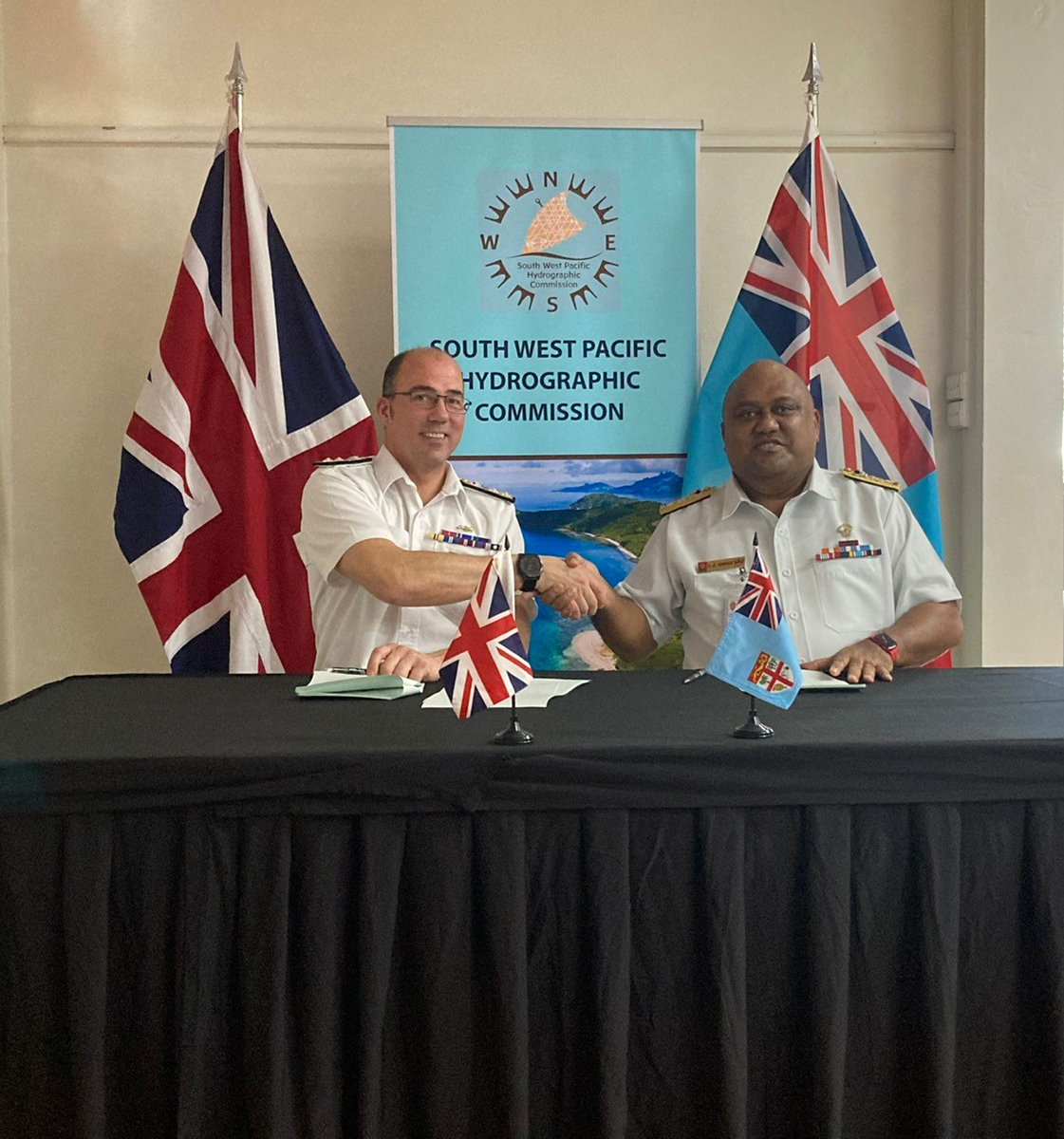UKHO's tweet image. Last week, UK National Hydrographer Angus Essenhigh and the Chief of Fiji Navy signed an MOU in Nadi, Fiji, demonstrating the importance of long friendships and collaboration to support  safe, secure and thriving oceans.

#Hydrography #SeabedMapping

@ukinfiji @FijiNavy