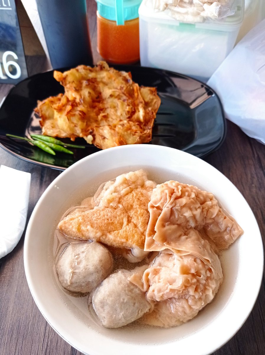 cuanki+bala2+teh panas tawar