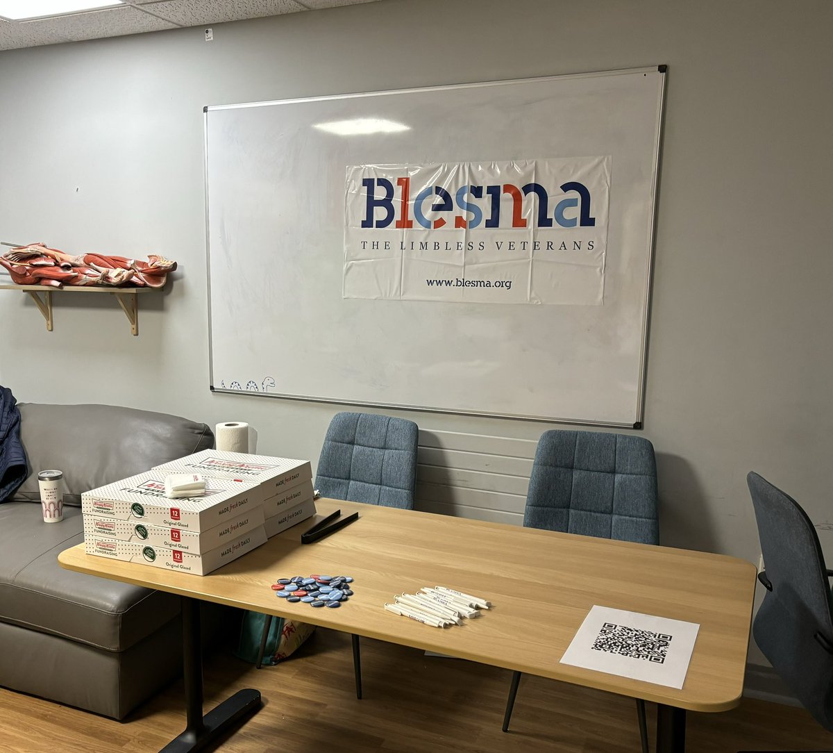 Sarah Clarke π (@clarkeys_rgn) on Twitter photo Weβre good to go, come & pick up a sweet treat & donate to this amazing charity
Level 4, opposite the <a href="/ACT_UHP/">@AcuteCareTeamUHP</a> office
<a href="/Blesma/">Blesma</a> <a href="/krispykremeUK/">Krispy Kreme UK</a> <a href="/UHP_NHS/">University Hospitals Plymouth NHS Trust</a>
#doughnutsfordonations Weβre good to go, come & pick up a sweet treat & donate to this amazing charity
Level 4, opposite the <a href="/ACT_UHP/">@AcuteCareTeamUHP</a> office
<a href="/Blesma/">Blesma</a> <a href="/krispykremeUK/">Krispy Kreme UK</a> <a href="/UHP_NHS/">University Hospitals Plymouth NHS Trust</a>
#doughnutsfordonations
