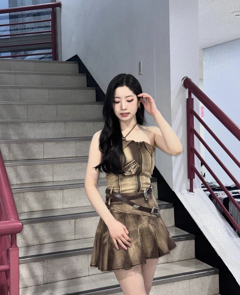 dahyunsarchives's tweet photo. dahhyunnee instagram update https://t.co/qro2Y09ZLY