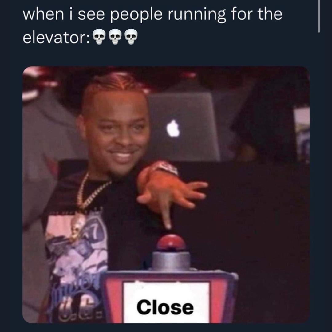 rileyxking's tweet image. avoid all human contact 🤪