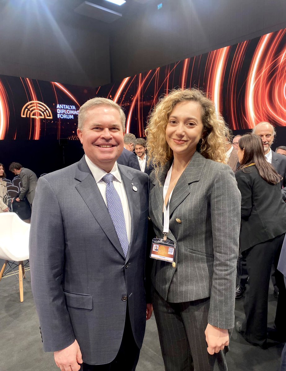 Our President Selin Yilmaz had the immense pleasure of meeting Mr. Scott W. Bray, NATO’s Assistant Secretary General for Intelligence and Security, at Antalya Diplomacy Forum.

#ADF2024 #MEET4DIPLOMACY #ThinkTogetherActTogether #YATAInternational