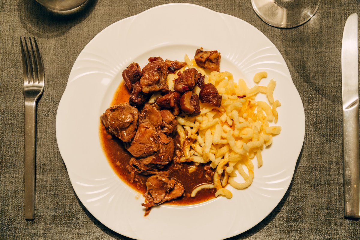 CVorbruggen's tweet photo. @Tobias_B @welt Das beste Ragout, das ich je hatte! https://t.co/VgiJbDq67T