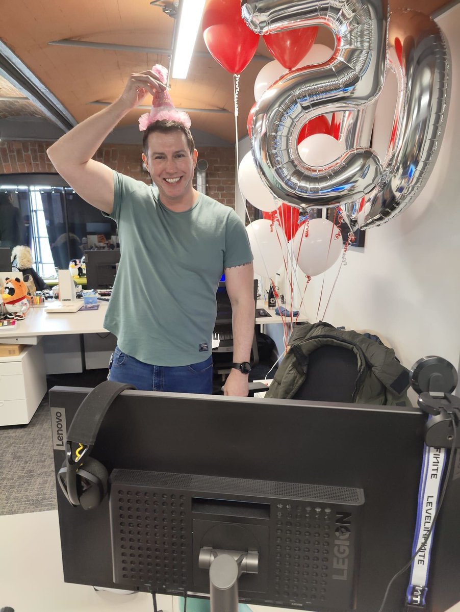 LucidGamesLtd's tweet photo. It was lovely to visit Tencent in Liverpool, and wish @jonnymack74 a very happy 50th birthday! 🎂 🎉 🎈 https://t.co/sRqS7FWBgd