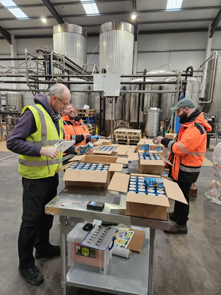 We're having to affix this Re-Start DRS logo to 460,000 pre-printed cans. Microbreweries need to order cans in large volumes long before they're used, unlike big producers

For us, it takes 2 people x 1 full day to put DRS stickers on 2,000 cans.

 #depositreturnscheme