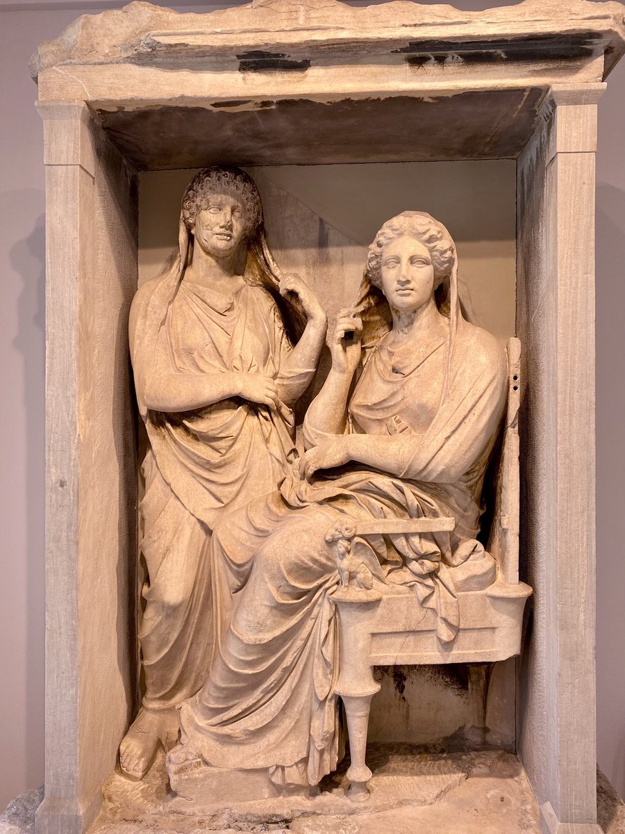 Meet Demetria and Pamphile, two sisters, whose grave relief was found by the South Way in the Kerameikos (dating to around 320s BC)

@Sarah404BC @ClassicsAcademy 

#Athens #Kerameikos #AncientGreece #ClassicalCivilization #Classics #classicalstudies